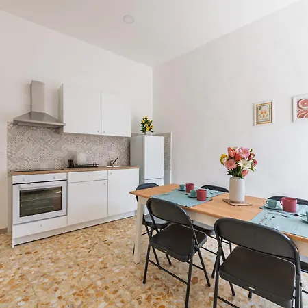 Casa Luce Del Sole Νάπολη
